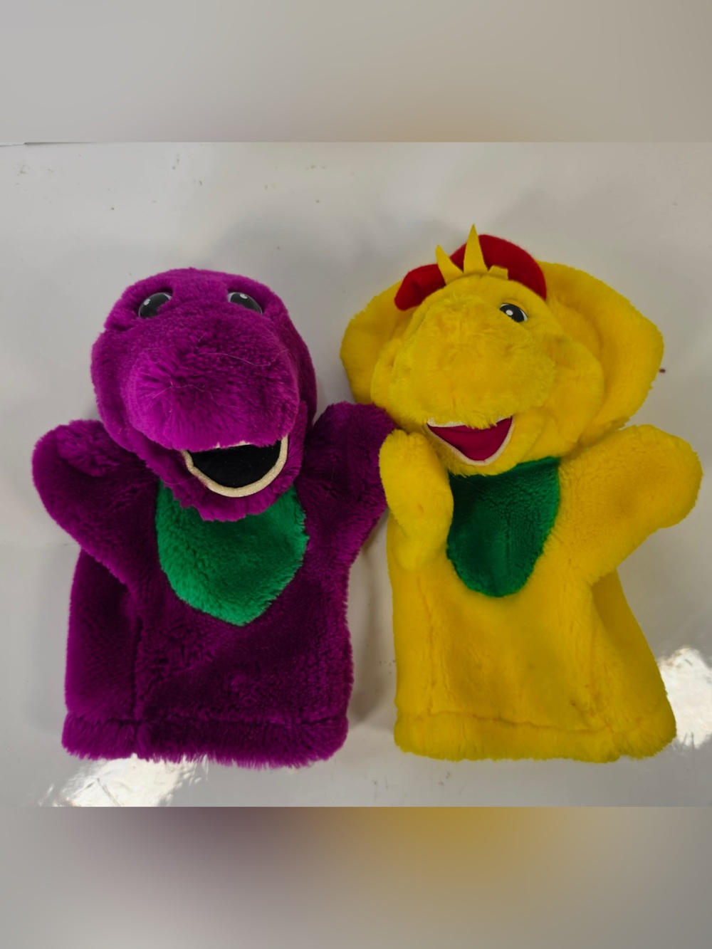 Vintage Barney & Friends plush hand puppets